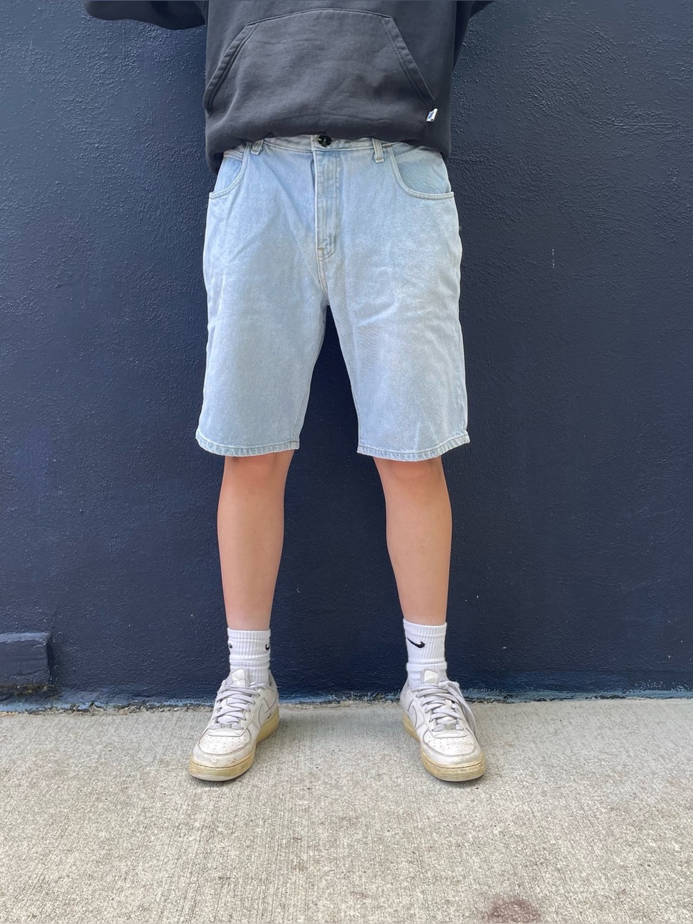 Vintage 90s lightwash Fast Breakers denim shorts size 31